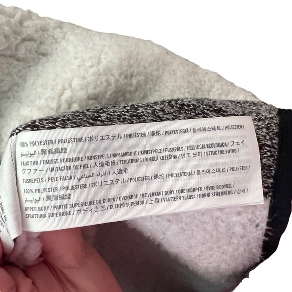 Abercrombie & Fitch Sherpa Lined Vest | Quilted Upper | Two Toned - Picture 9 of 11